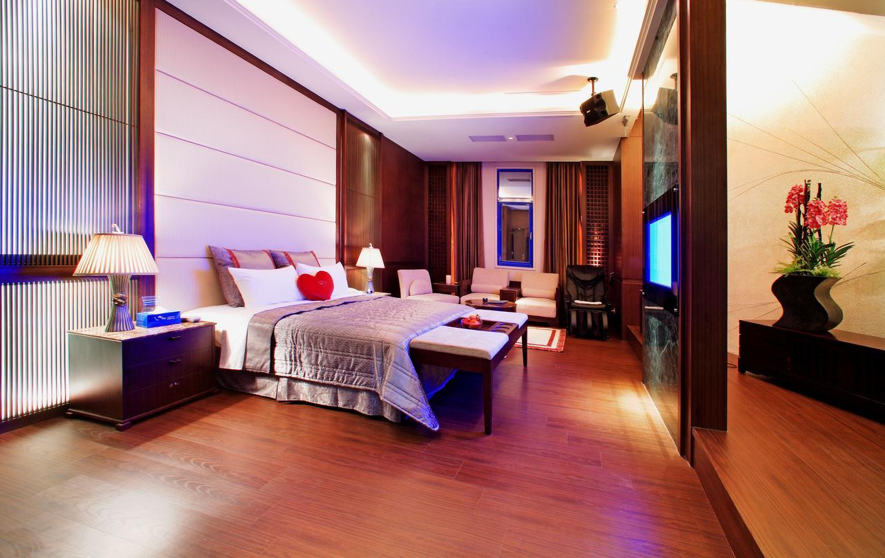Blue Coast Spa Motel Keelung Exterior foto