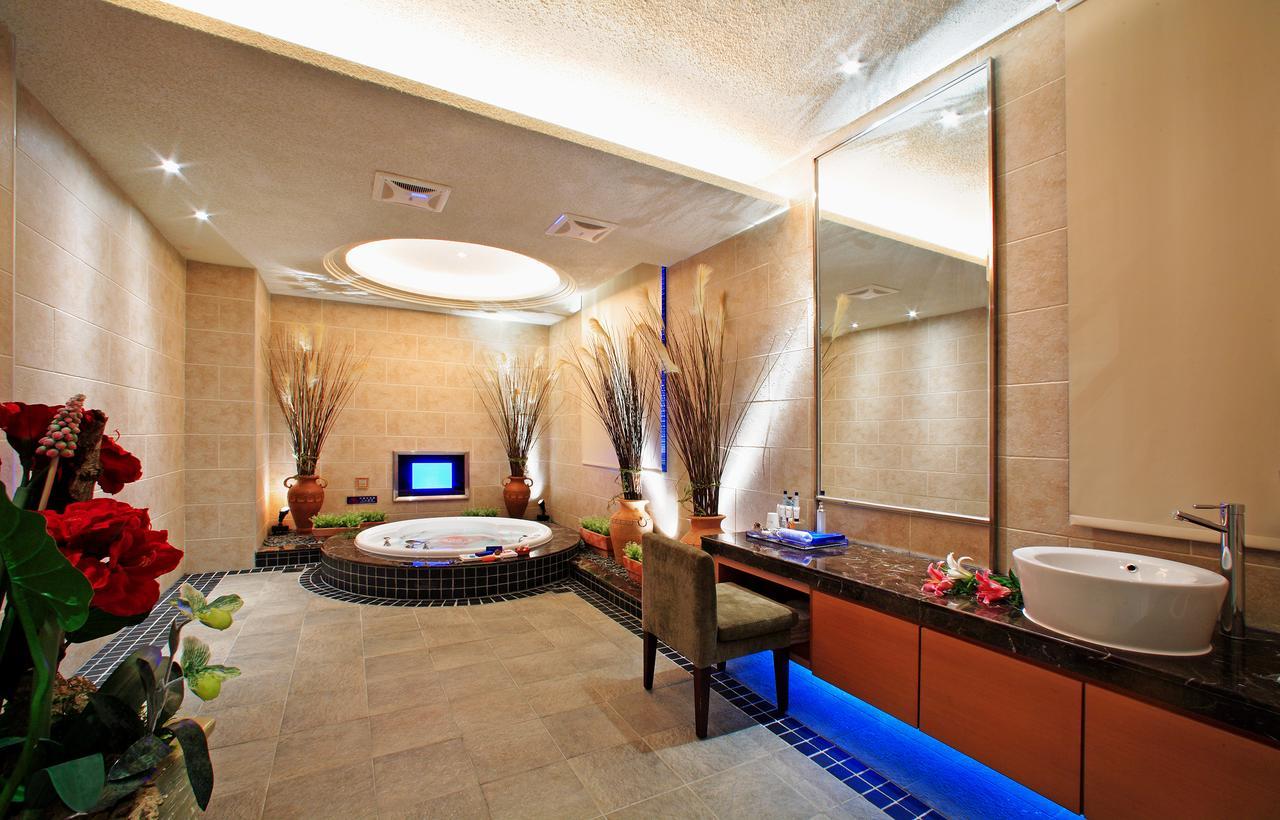 Blue Coast Spa Motel Keelung Exterior foto